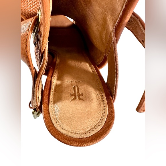 Frye Dani Woven Shield Leather Block Heeled Sandals - Picture 14 of 16